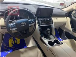 تۆیۆتا لاند کروزەر